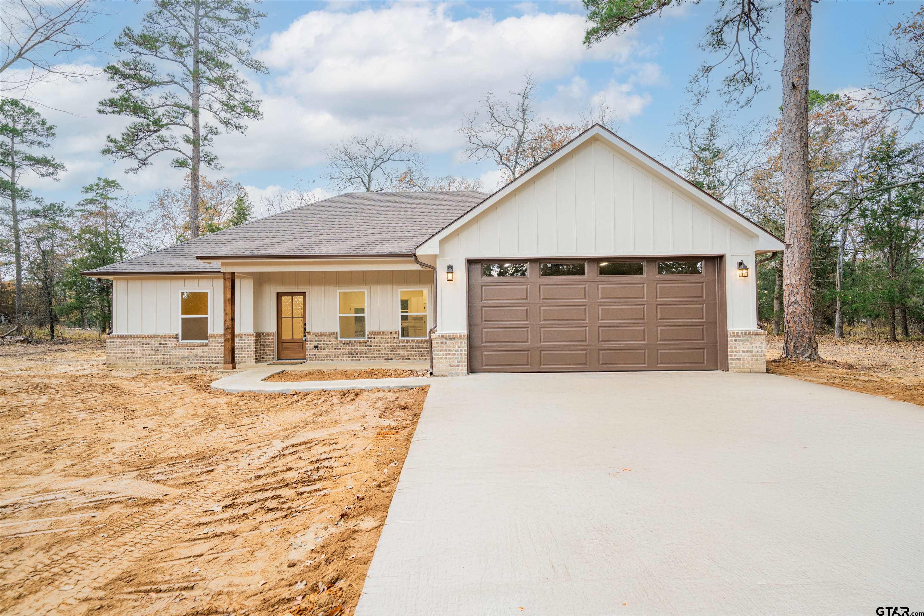 711 King Charles Road Scroggins, TX 75480 - Photo 5 of 34