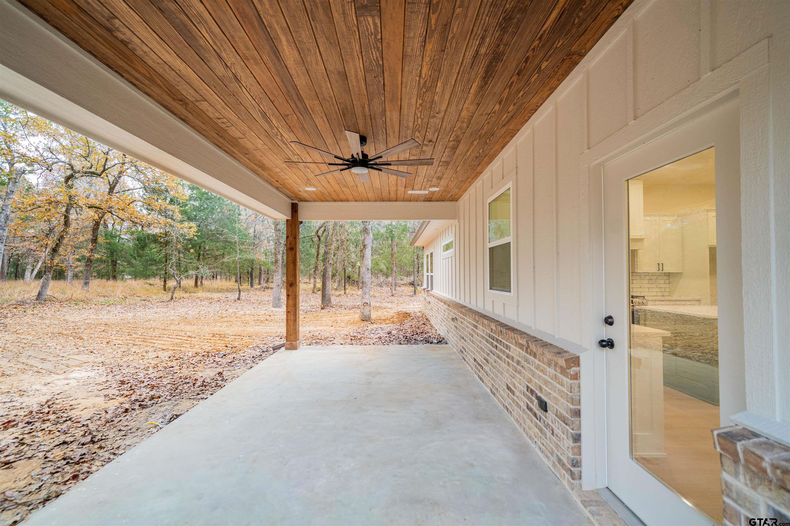 711 King Charles Road Scroggins, TX 75480 - Photo 10 of 34