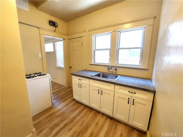 $1,400 | 1328 2nd Street, Unit 5, Long Beach, CA 90802