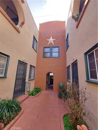 $1,400 | 1328 2nd Street, Unit 5, Long Beach, CA 90802
