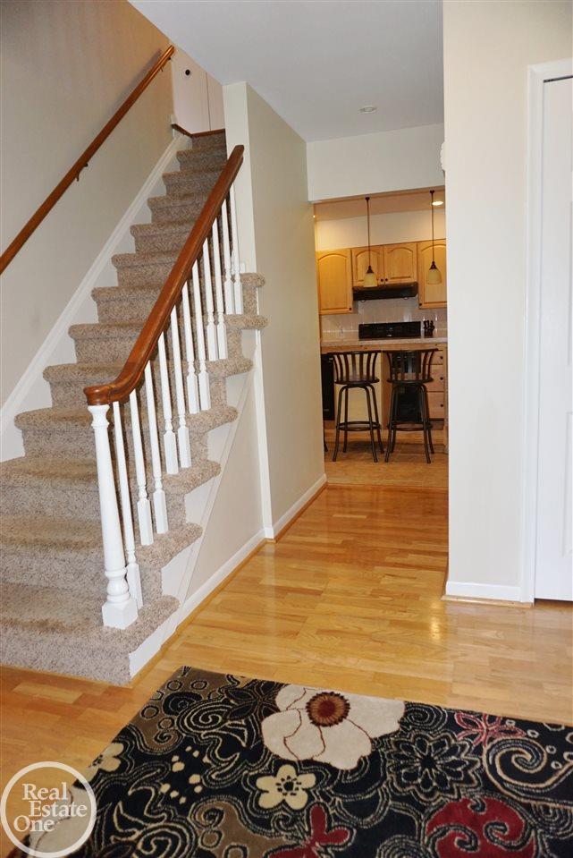 360 Donegal Drive Rochester Hills, MI 48309 - Photo 4 of 21
