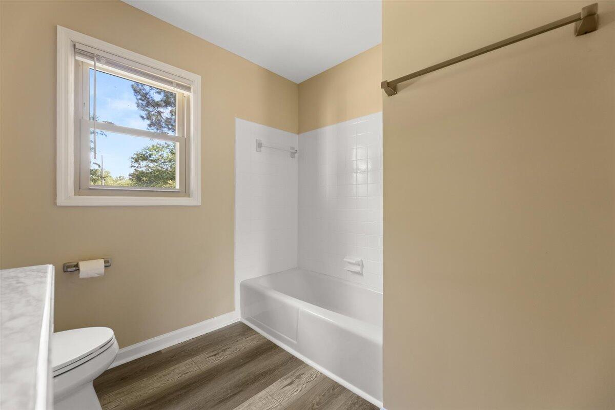 7666 Chippendale Road North Charleston, SC 29420 - Photo 14 of 22 Hall Bath