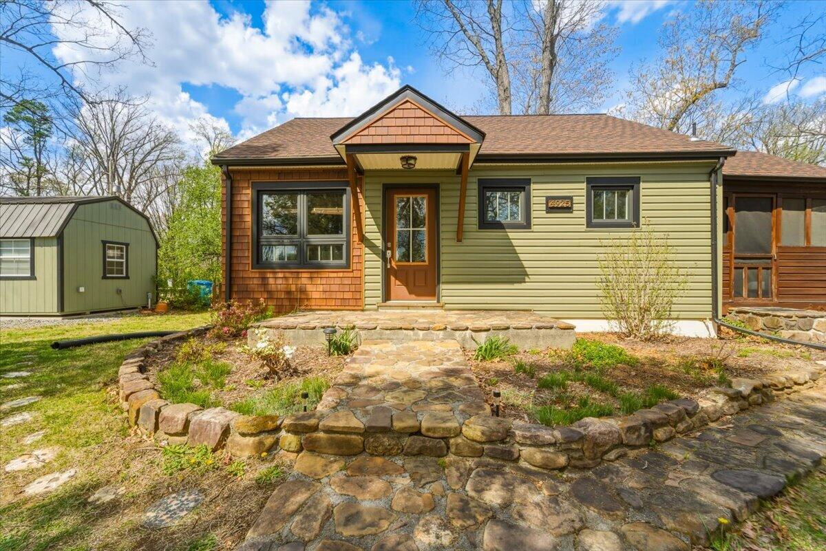 4925 Oak Road Northwest Roanoke, VA 24017 - Photo 2 of 44 02-Oak Dr-2