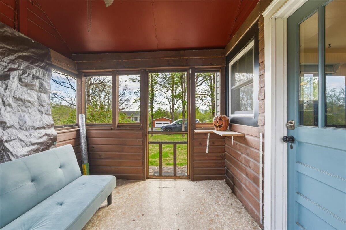 4925 Oak Road Northwest Roanoke, VA 24017 - Photo 28 of 44 28-Oak Dr-26