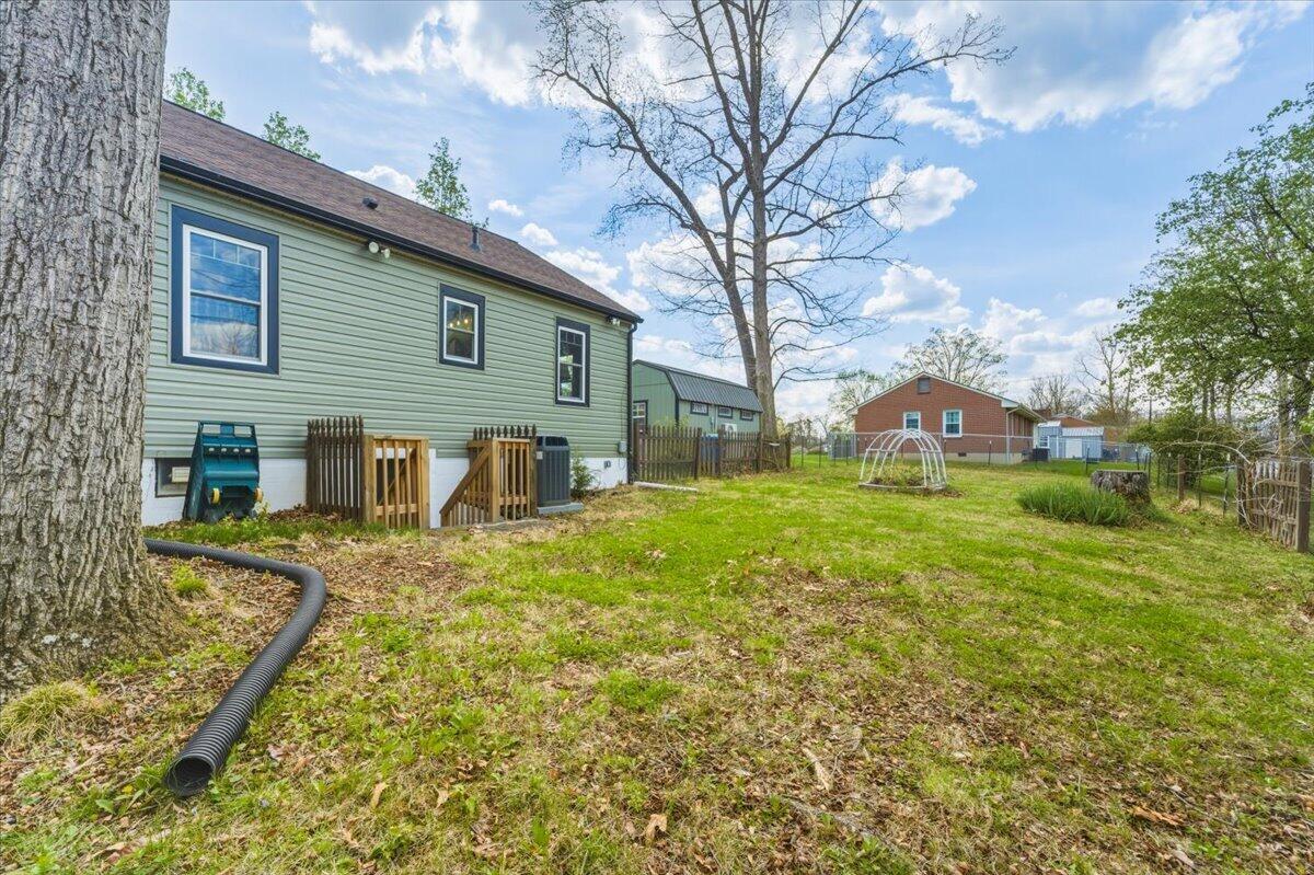 4925 Oak Road Northwest Roanoke, VA 24017 - Photo 30 of 44 30-Oak Dr-30