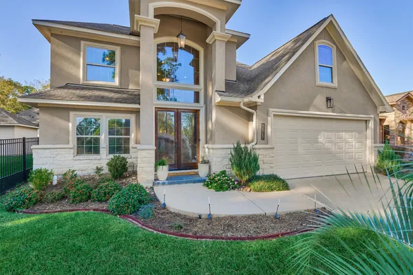 $499,000 | 13434 Greenbrier Drive, Montgomery, TX 77356