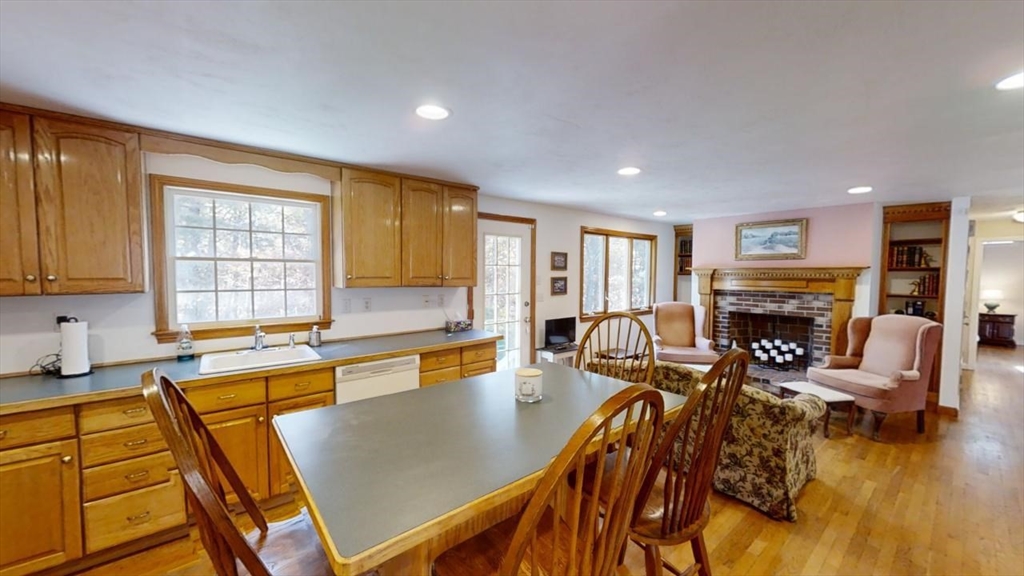 23 Tuckoosa Road Dennis, MA 02660 - Photo 5 of 41 Gallery Image 5