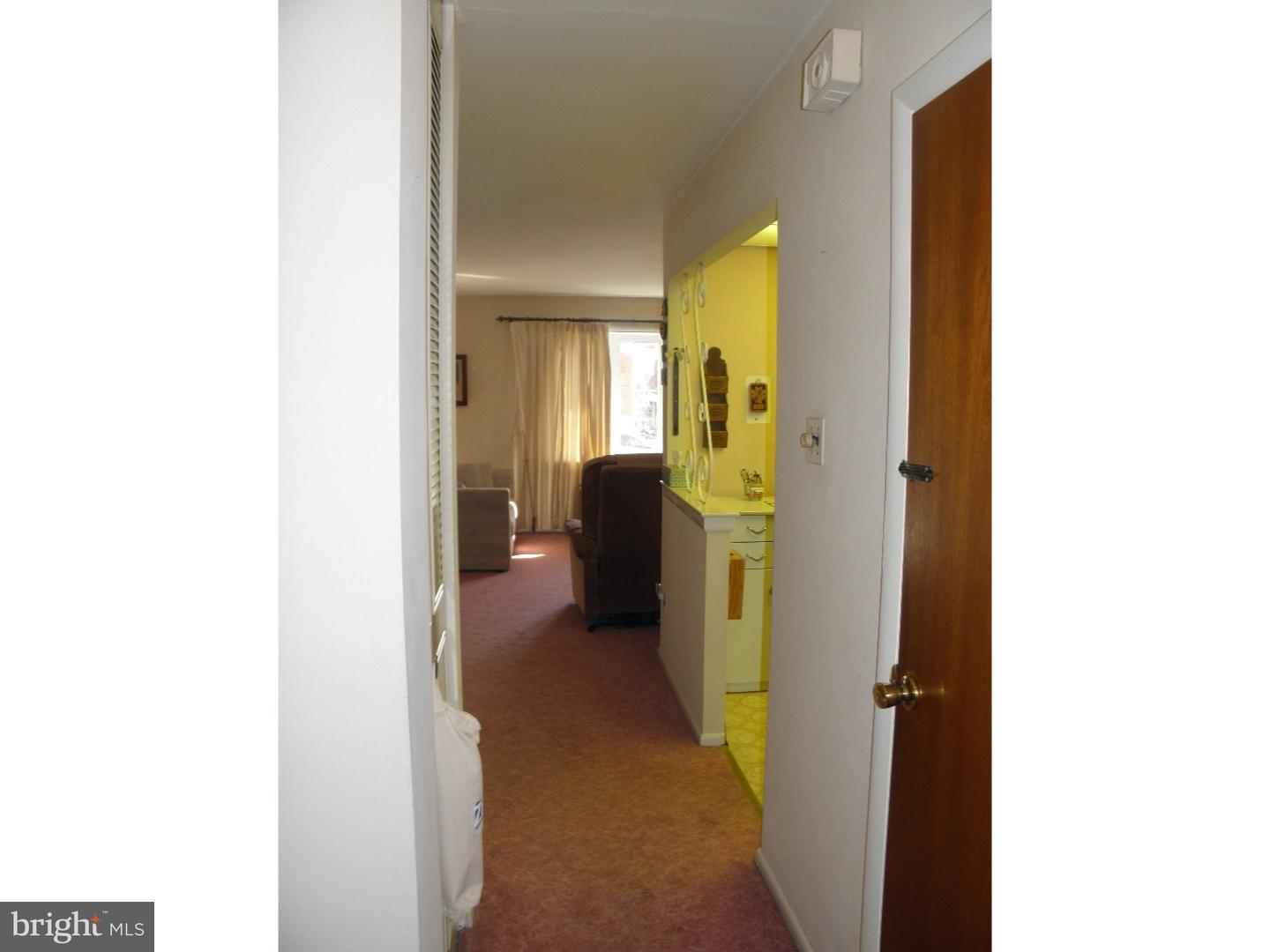 10822 Rayland Road Philadelphia, PA 19154 - Photo 11 of 24 Gallery Image 11