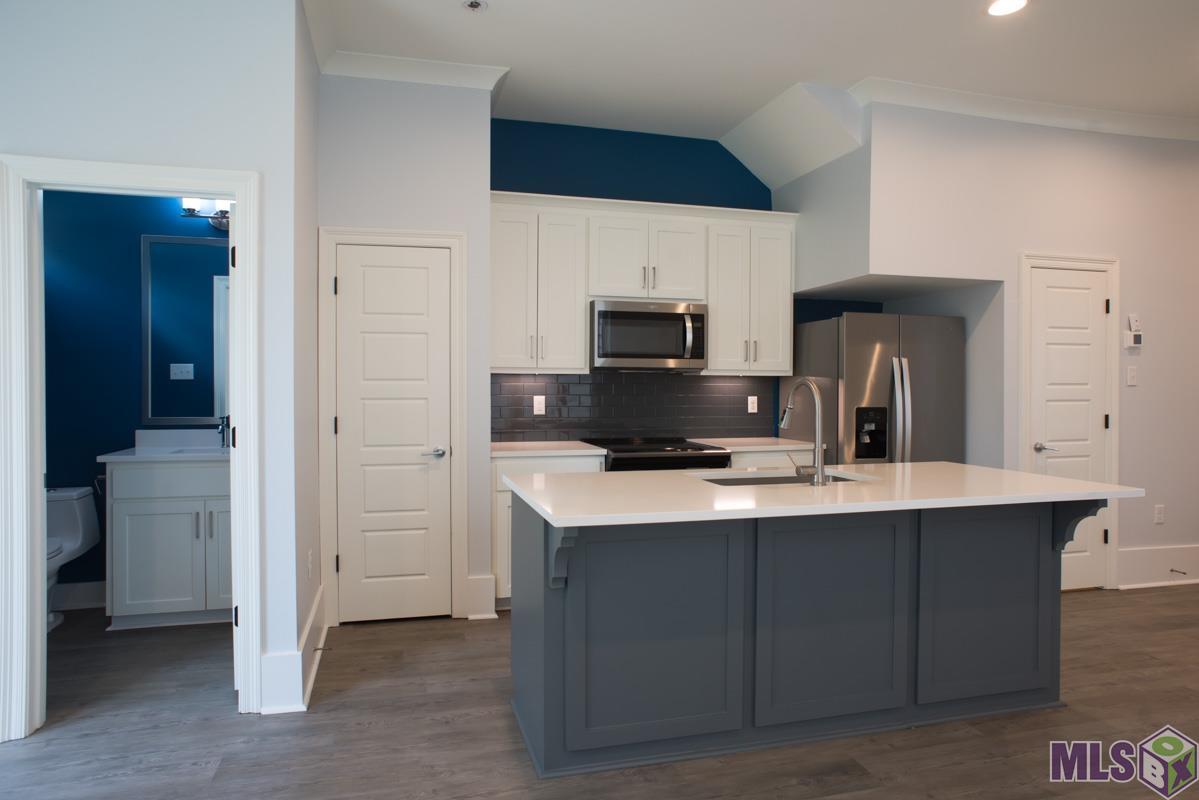 2010 Red Stick Drive Baton Rouge, LA 70816 - Photo 5 of 16