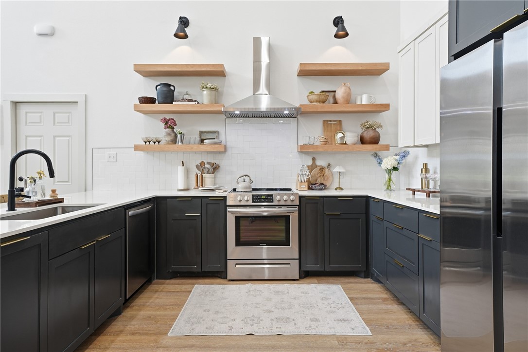 503 South 13th Street Aransas Pass, TX 78336 - Photo 14 of 33 Kitchen