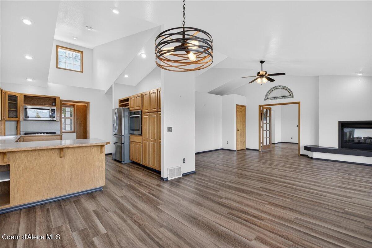 6487 East Hayden Lake Road Hayden, ID 83835 - Photo 14 of 43 14-6487 E Hayden Lake Rd_RedHogMedia