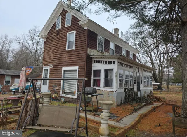 a view of a large building
