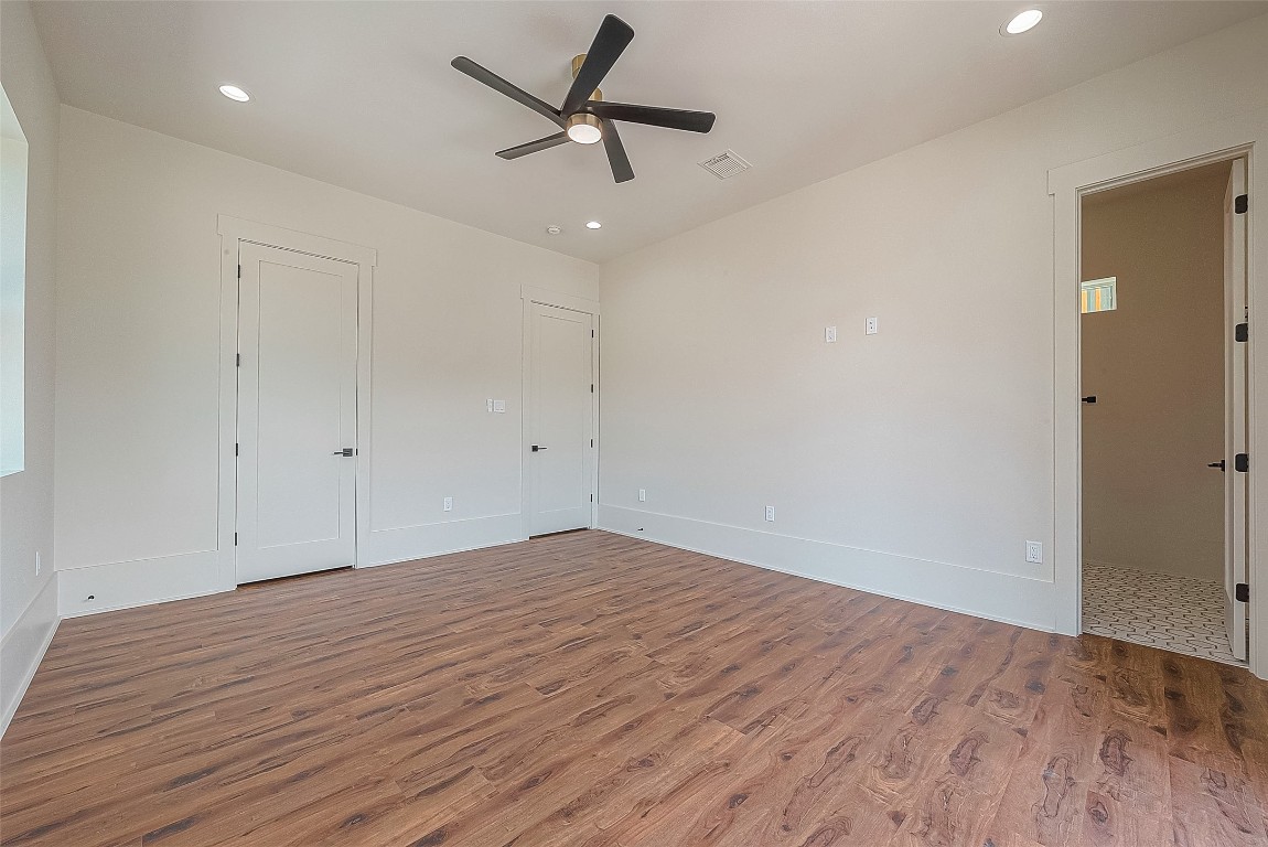 5510 Bosque Street Houston, TX 77056 - Photo 31 of 50 wooden floor in an empty room