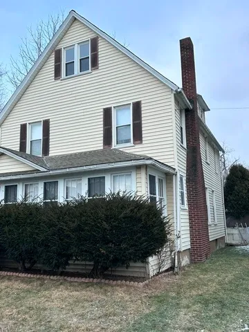 $1,800 | 40 Howard Avenue, Binghamton, NY 13904