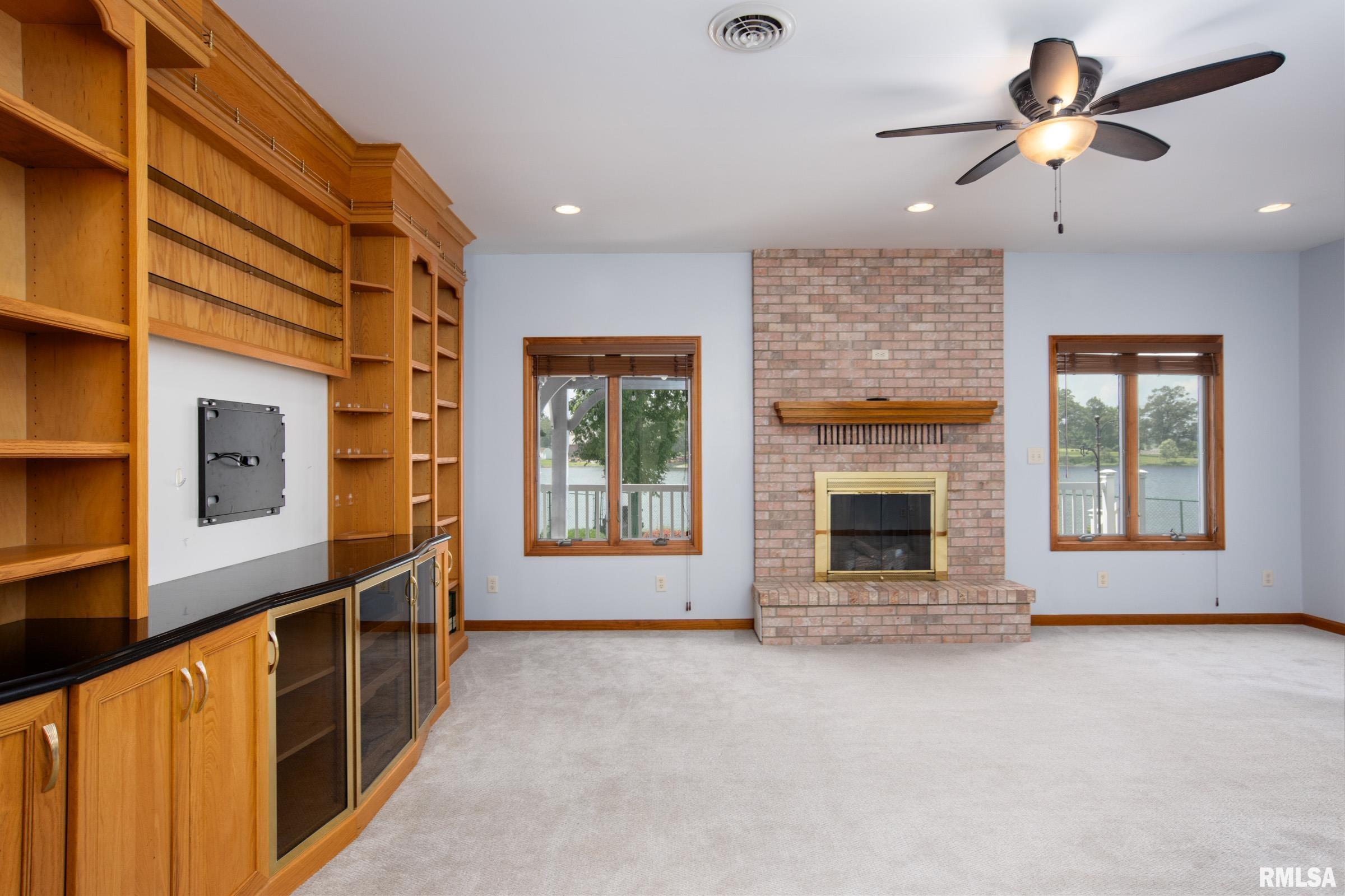 1535 Howard Road Marion, IL 62959 - Photo 7 of 44