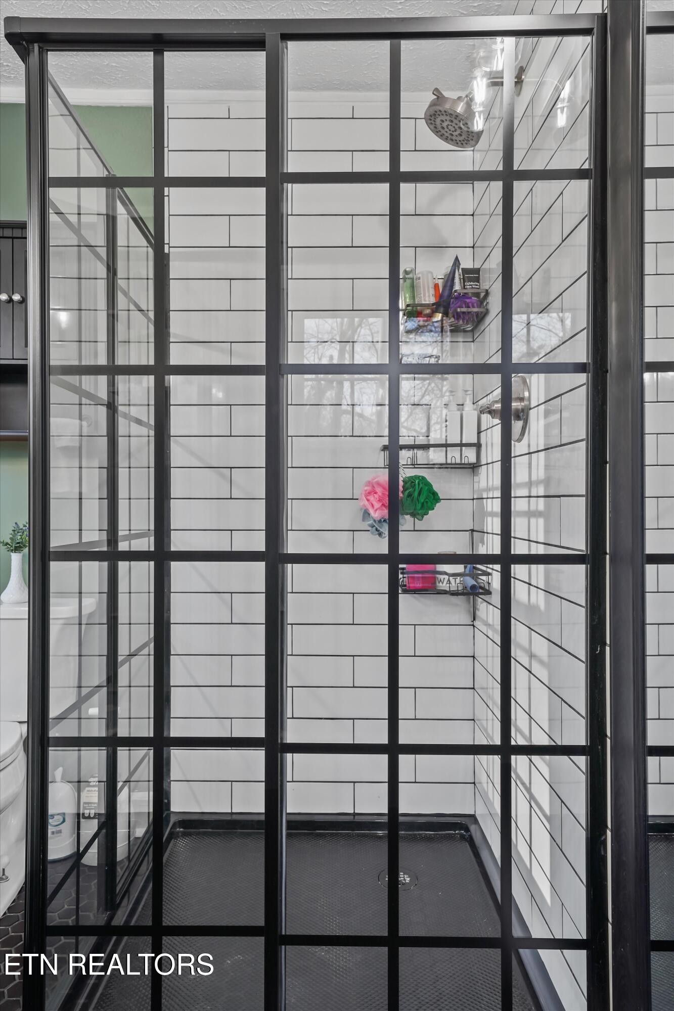 183 Laurel Road Clinton, TN 37716 - Photo 16 of 59