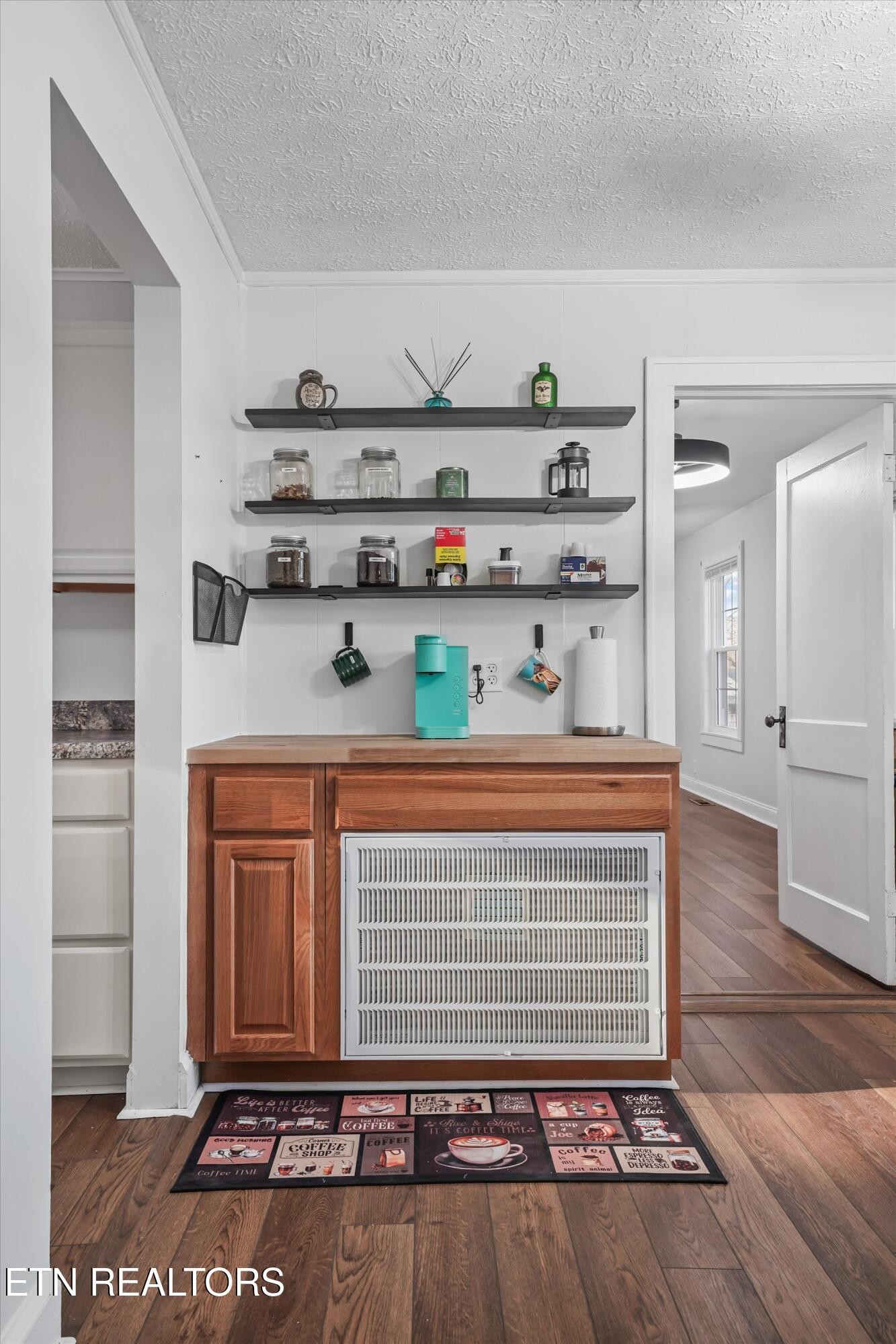 183 Laurel Road Clinton, TN 37716 - Photo 25 of 60 a view of a closet area