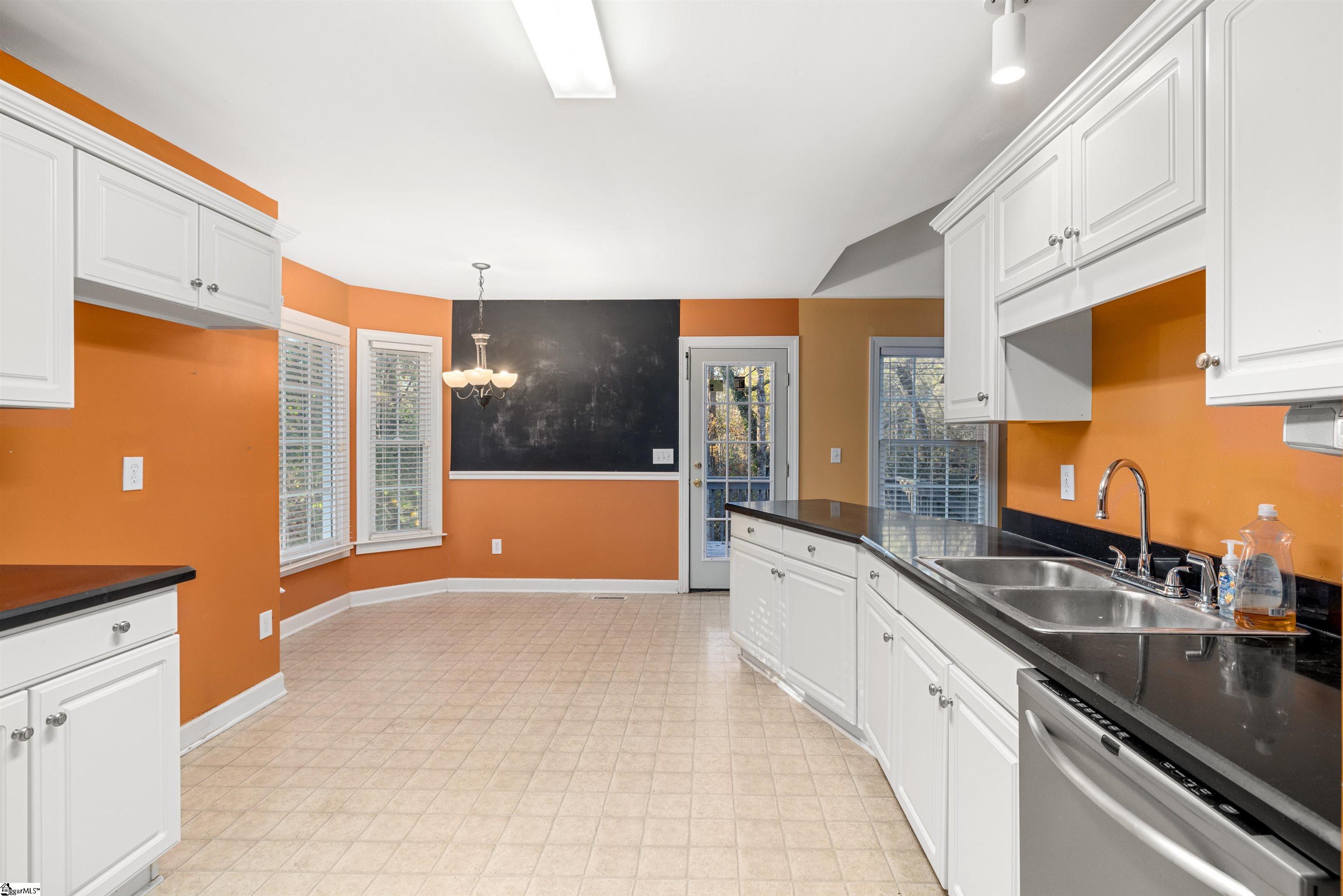 108 Bushberry Way Greer, SC 29650 - Photo 8 of 35 Gallery Image 8