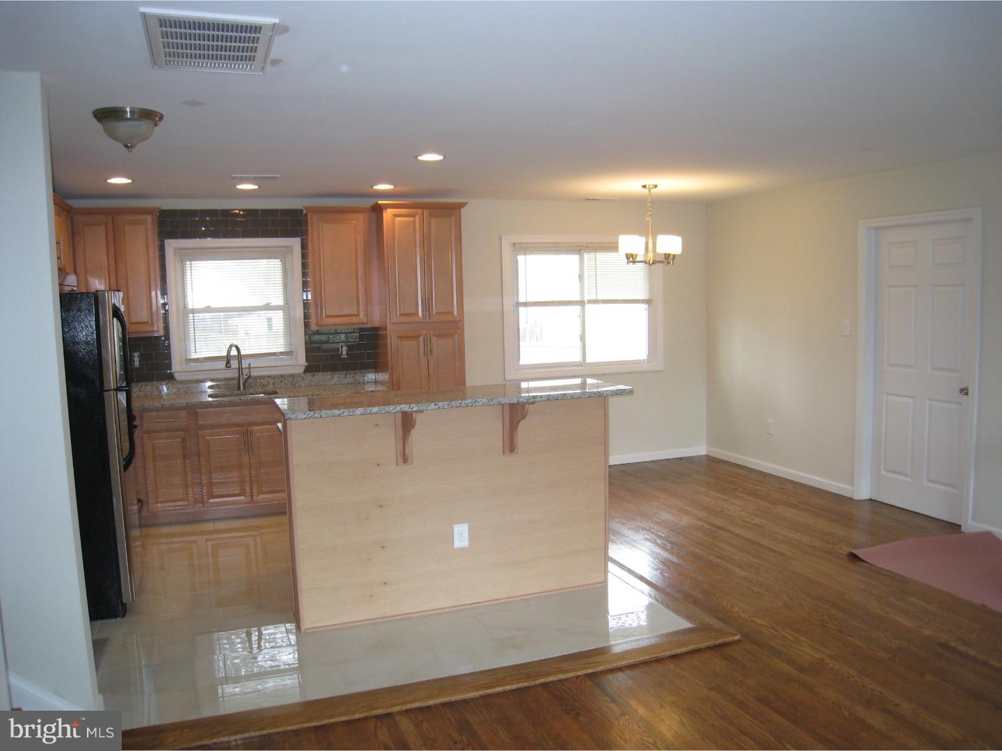 32 Evergreen Road Stratford, NJ 08084 - Photo 4 of 25 Gallery Image 4