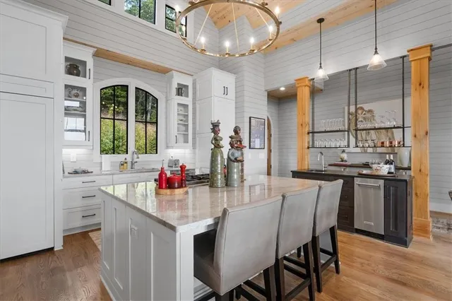 $1,875,000 | 207 Utana Blfs Trail, Ellijay, GA 30540