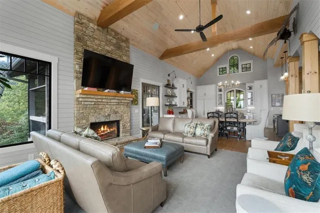 $1,875,000 | 207 Utana Blfs Trail, Ellijay, GA 30540