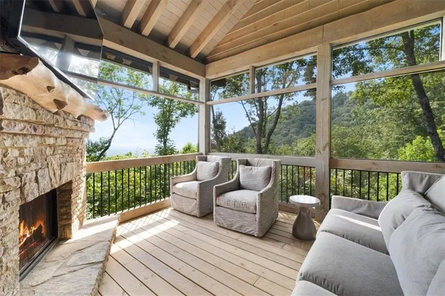 $1,875,000 | 207 Utana Blfs Trail, Ellijay, GA 30540