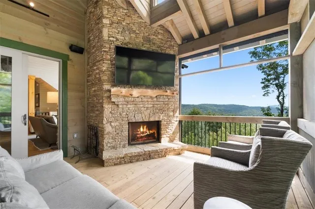 $1,875,000 | 207 Utana Blfs Trail, Ellijay, GA 30540