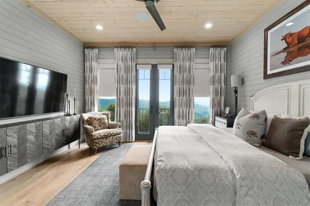 $1,875,000 | 207 Utana Blfs Trail, Ellijay, GA 30540