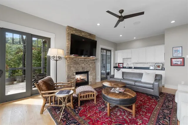 $1,875,000 | 207 Utana Blfs Trail, Ellijay, GA 30540