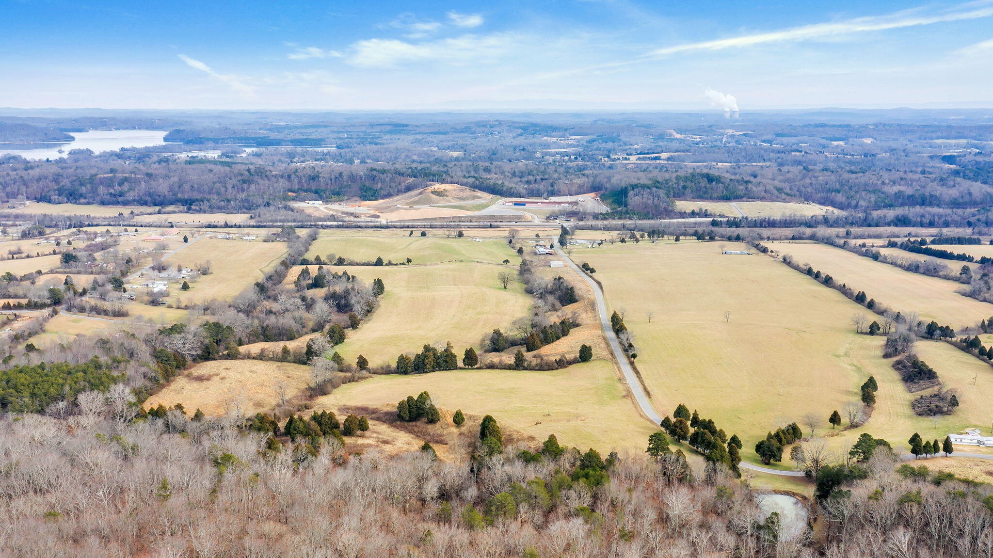 35 Ideal Valley Road Spring City, TN 37381 - Photo 3 of 11