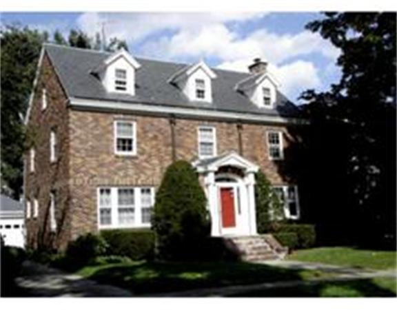 12 Algonquin Road Worcester, MA 01609 - Photo 1 of 22 Gallery Image 1