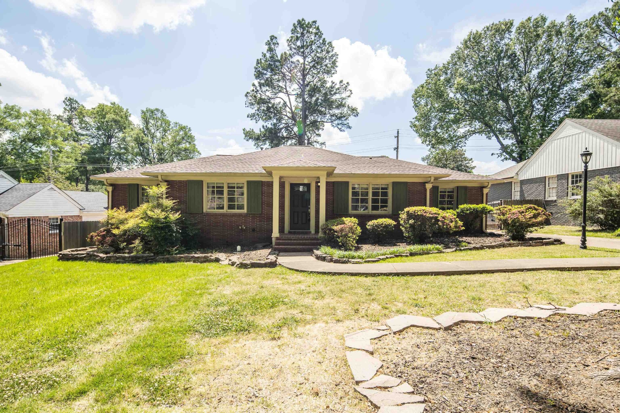 5533 Normandy Road Memphis, TN 38120 - Photo 1 of 14 Gallery Image 1