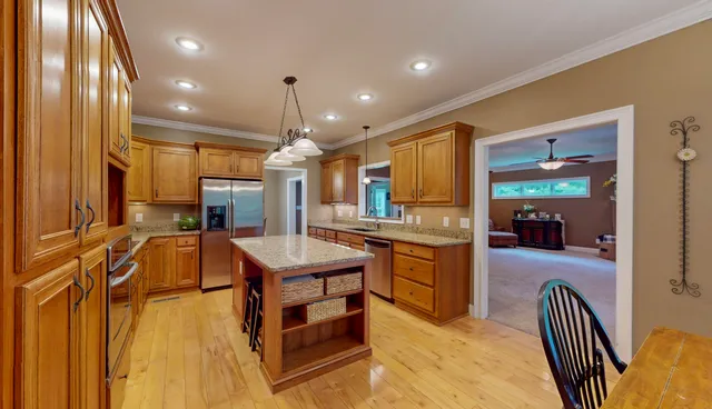 $847,500 | 101 Northwest Amherst Way, Cleveland, TN 37312