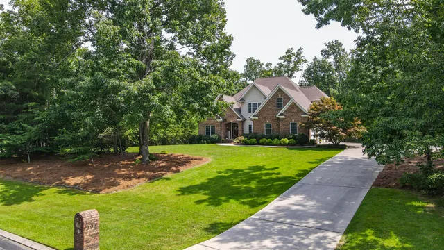 $847,500 | 101 Northwest Amherst Way, Cleveland, TN 37312