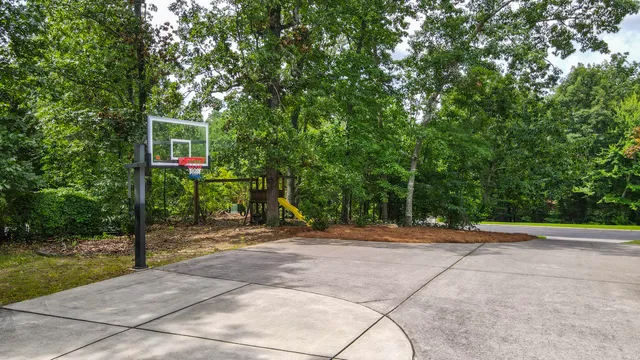 $847,500 | 101 Northwest Amherst Way, Cleveland, TN 37312