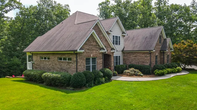 $847,500 | 101 Northwest Amherst Way, Cleveland, TN 37312