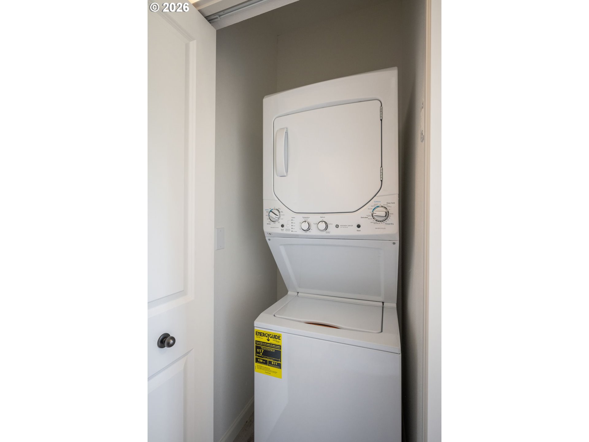 18255 Southeast Vista View Court Sandy, OR 97055 - Photo 43 of 48 a utility room with dryer and washer