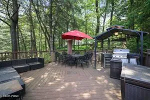 $729,000 | 204 Bellemonte Avenue, Hawley, PA 18428