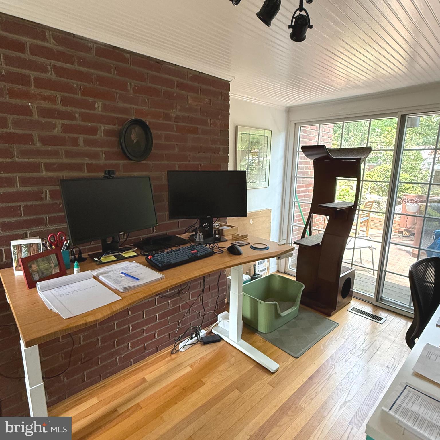 3121 Quebec Place Northwest Washington, DC 20008 - Photo 12 of 29 First floor bonus room