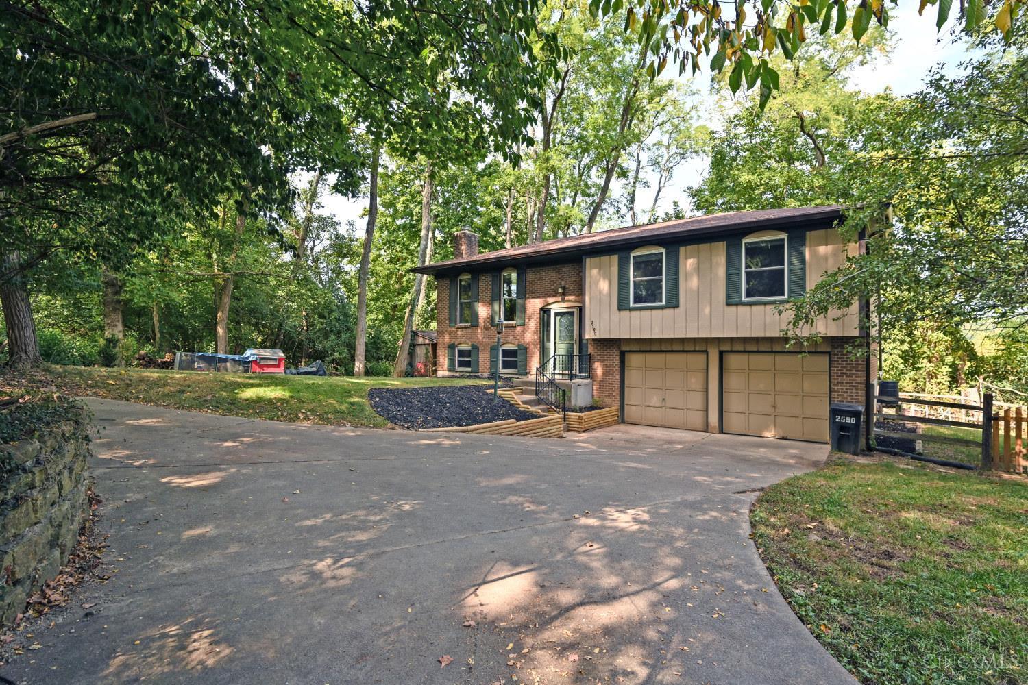 2590 Hunt Road Cincinnati, OH 45236 - Photo 2 of 59