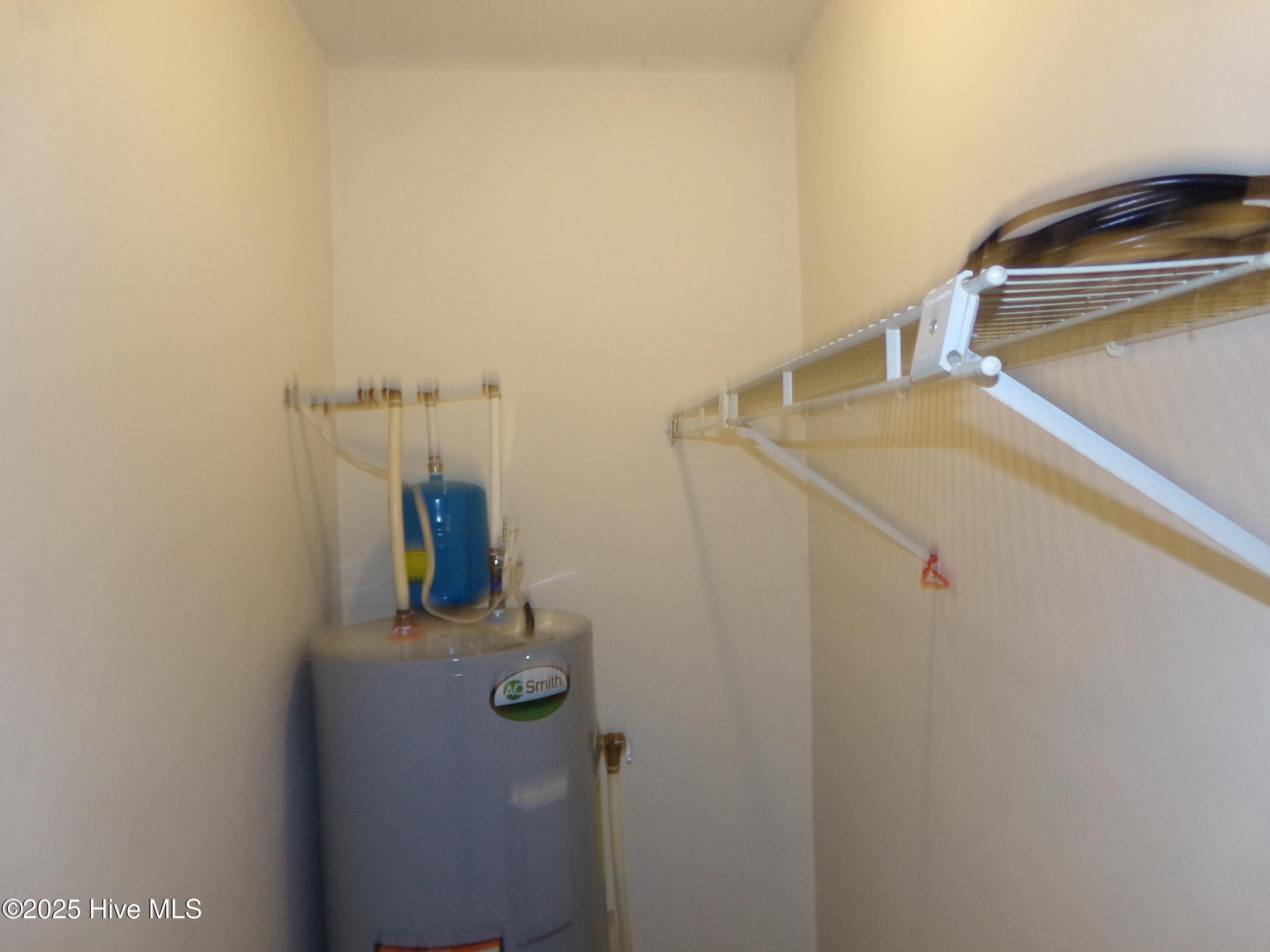 138 B Witten Circle, Unit B Havelock, NC 28532 - Photo 14 of 19 100_0225