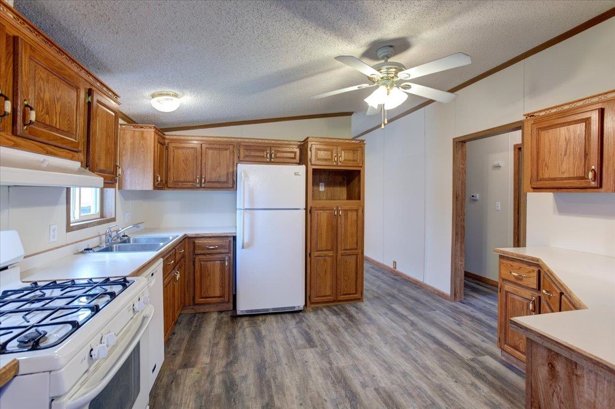 3014 Wilson Street, Unit 101 Menomonie, WI 54751 - Photo 19 of 29