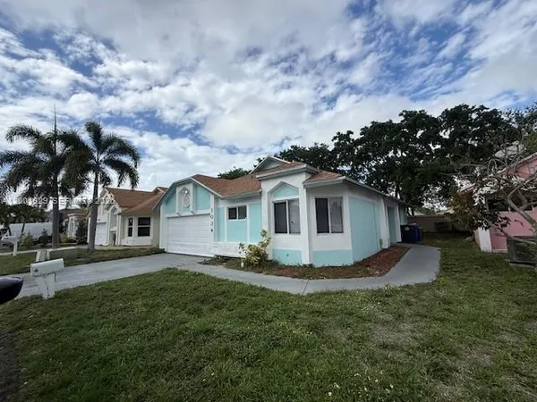 $2,990 | 1034 West Jasmine Lane, North Lauderdale, FL 33068