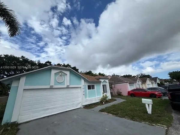 $2,990 | 1034 West Jasmine Lane, North Lauderdale, FL 33068