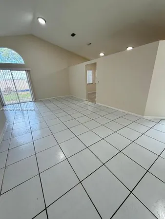 $2,990 | 1034 West Jasmine Lane, North Lauderdale, FL 33068