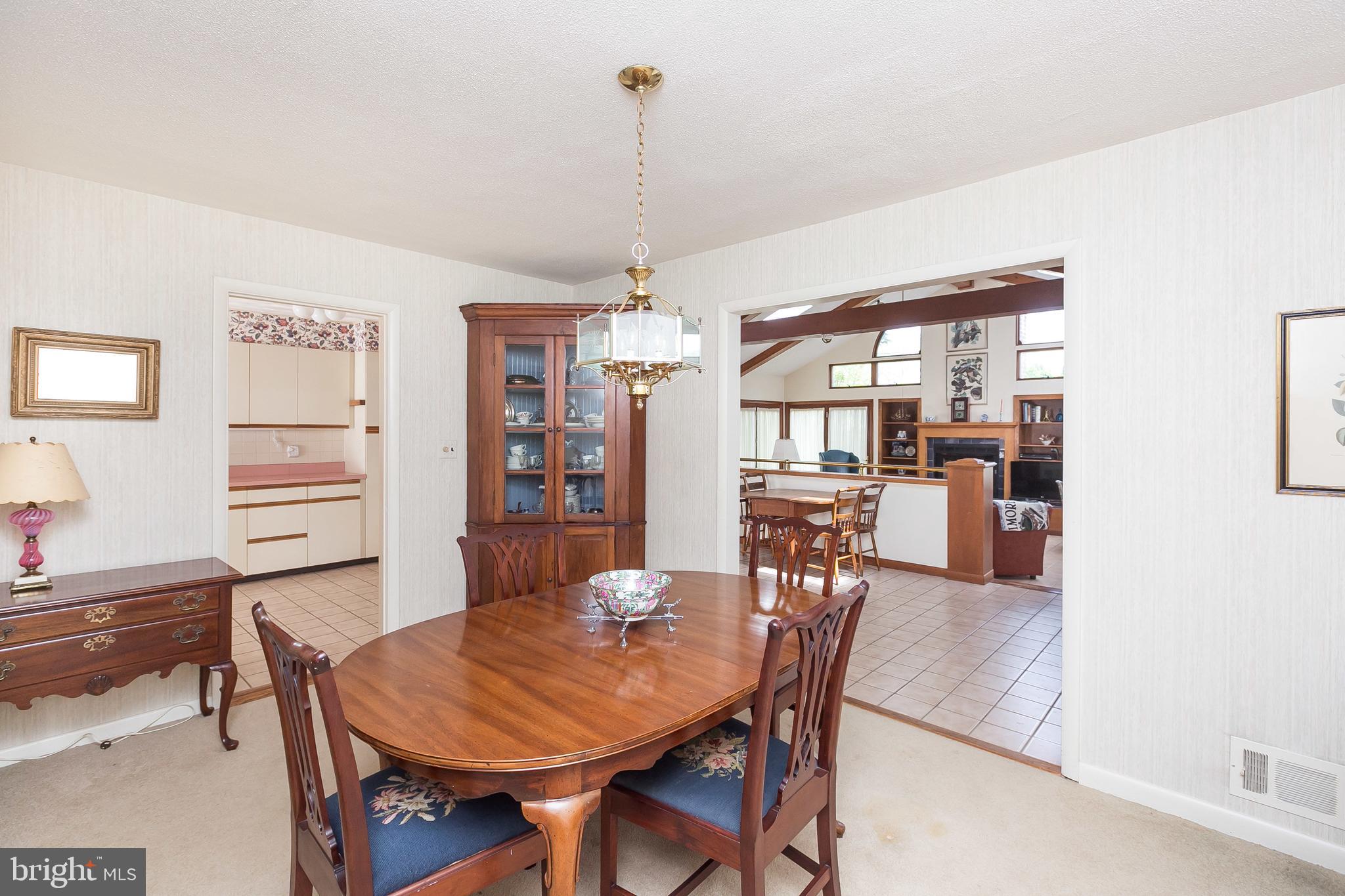 8203 Burnley Road Baltimore, MD 21204 - Photo 12 of 40 Dining room