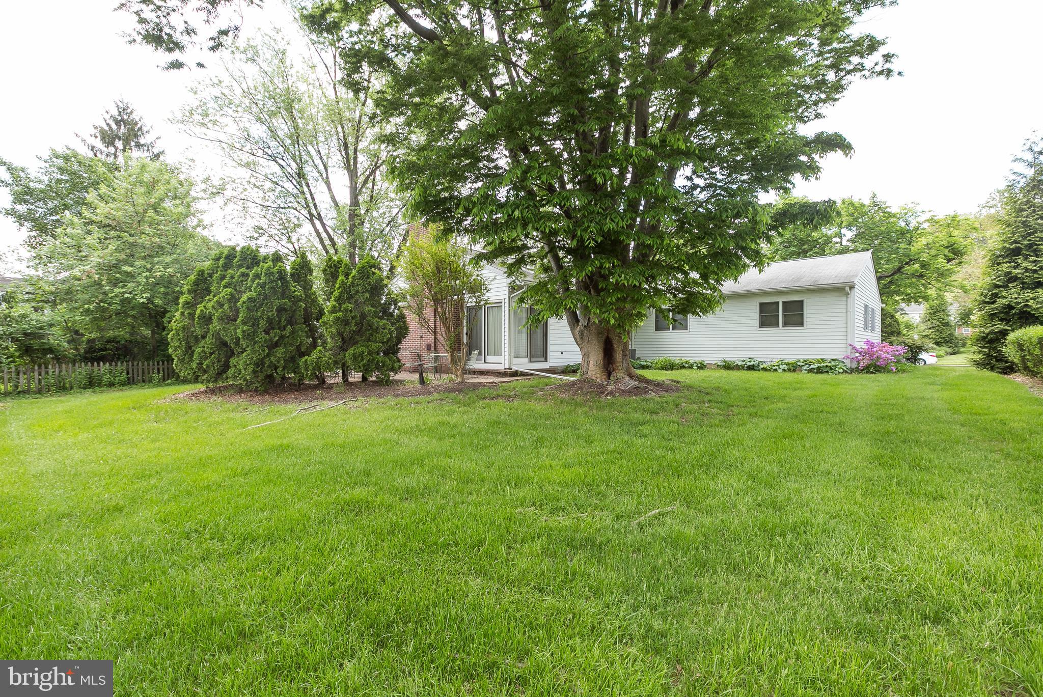 8203 Burnley Road Baltimore, MD 21204 - Photo 35 of 40 Large rear yard