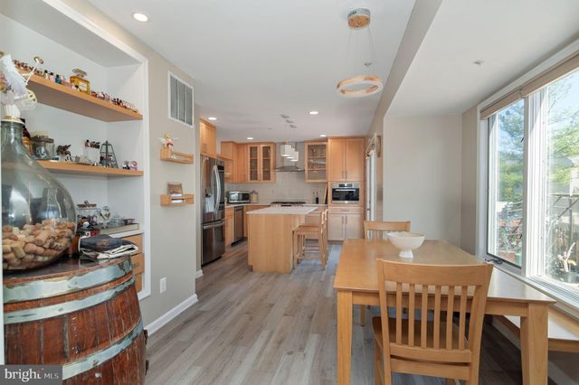 $699,000 | 2 Rockcrest Circle, Rockville, MD 20851