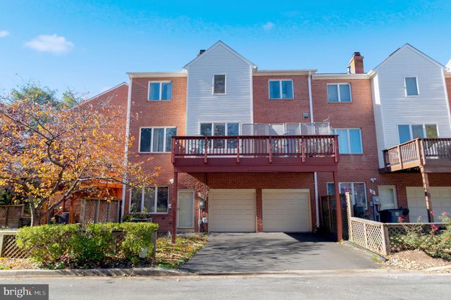$699,000 | 2 Rockcrest Circle, Rockville, MD 20851