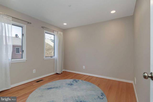 $699,000 | 2 Rockcrest Circle, Rockville, MD 20851